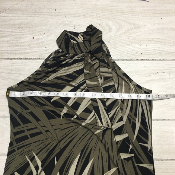 New York & Company Camu Print Halter Top Small

45#355 - Picture 6 of 6